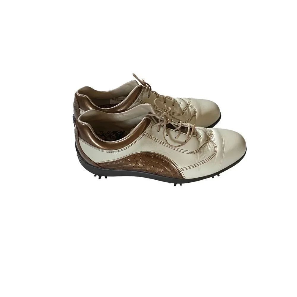Foot joy women’s low pro collection, 10/bronze soft spike golf shoes, size 9 